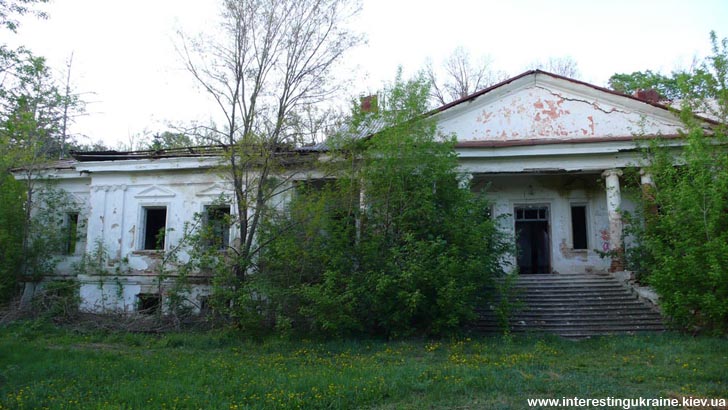 Садиба дядька М. Рильського в с. Бровки Перші