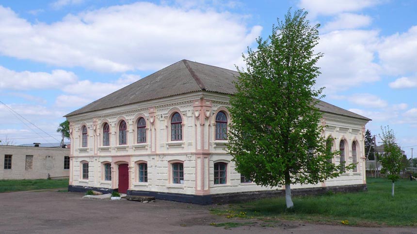 Історико-краєзнавчий музей с. Паволоч у будівлі колишньої синагоги