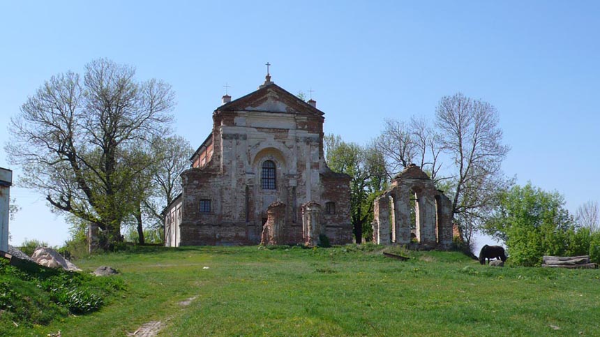 Старовинний косткл у с. Стара Котельня